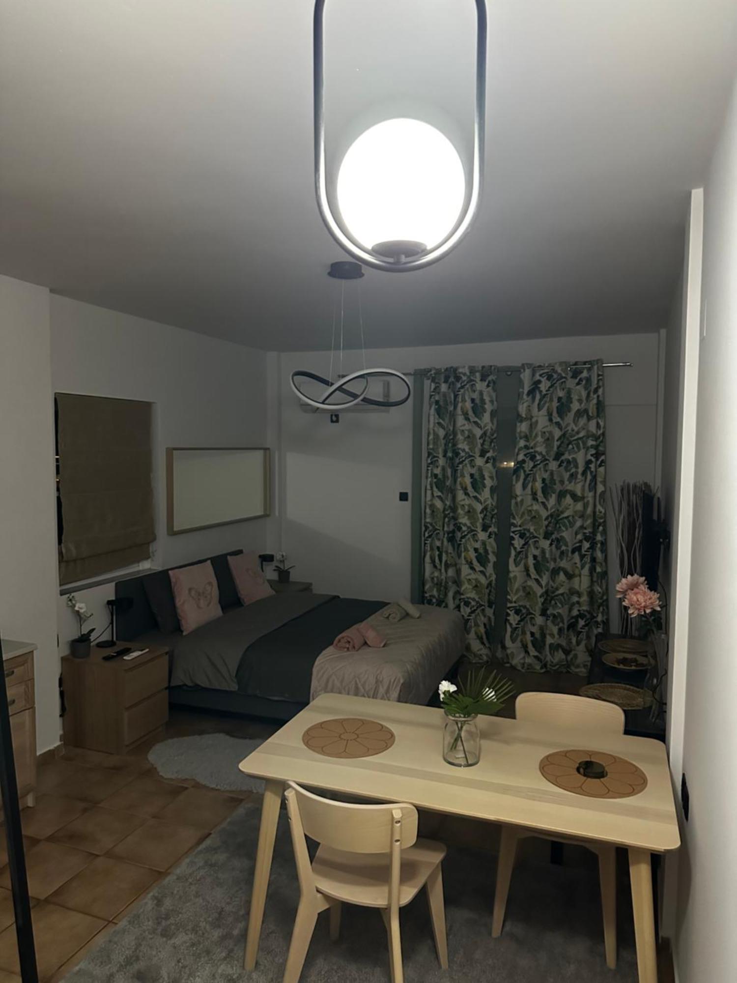Νεάπολη Lárissa Exterior foto