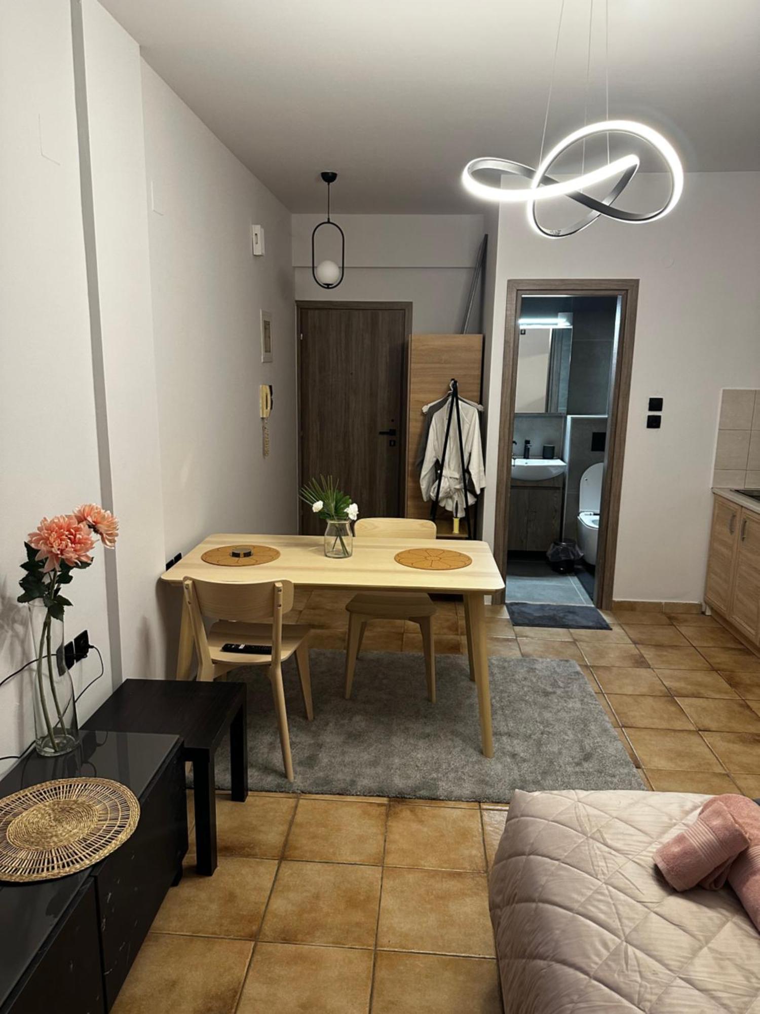 Νεάπολη Lárissa Exterior foto